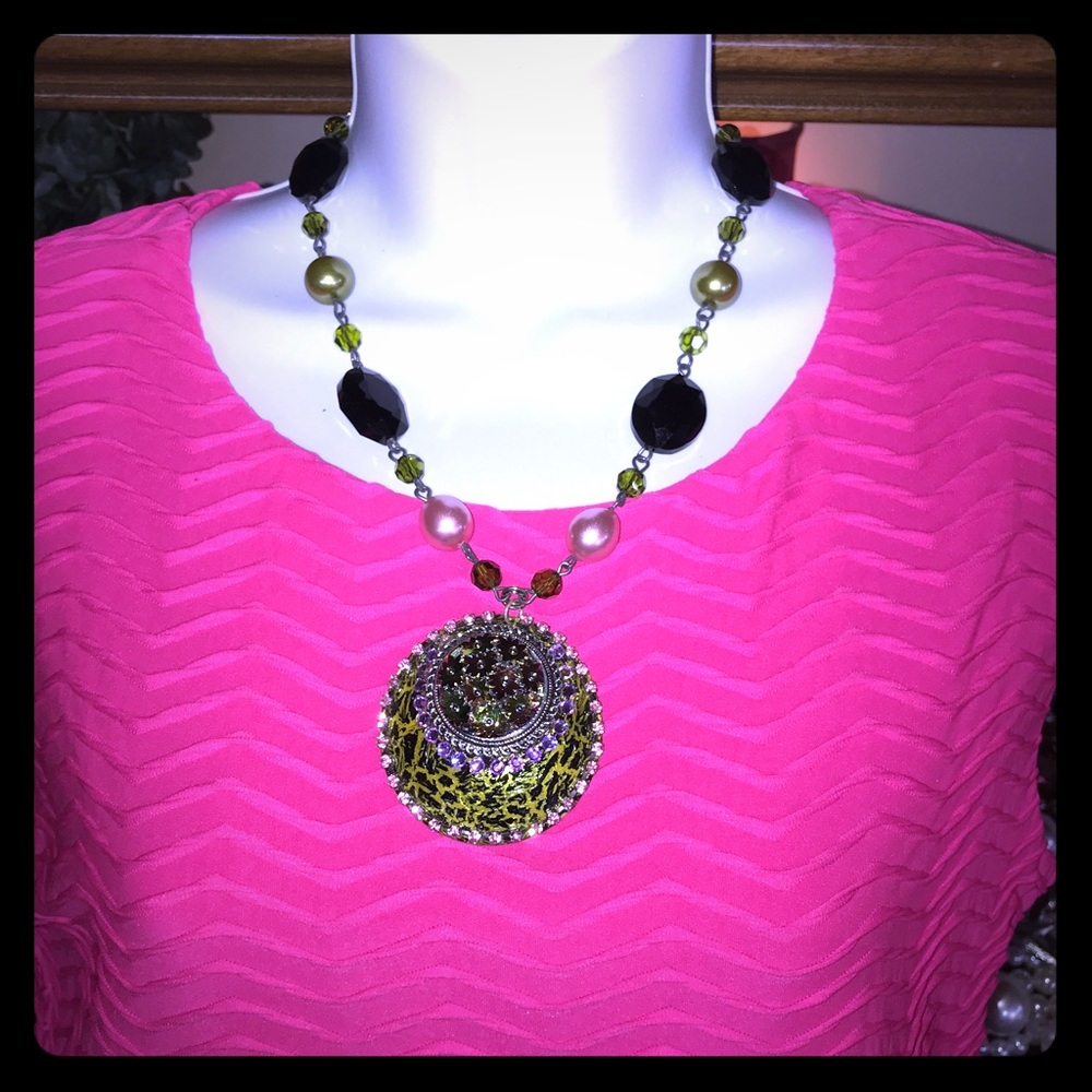 Unique pink/green/black Necklace